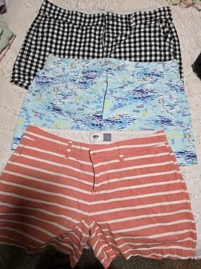 Old Navy Shorts Size 4